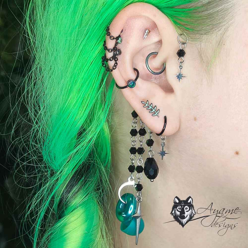 Ayame Designs - Celestina Stainless Steel Loop Earplug Cuffs Silver Oor wrap - Zilverkleurig